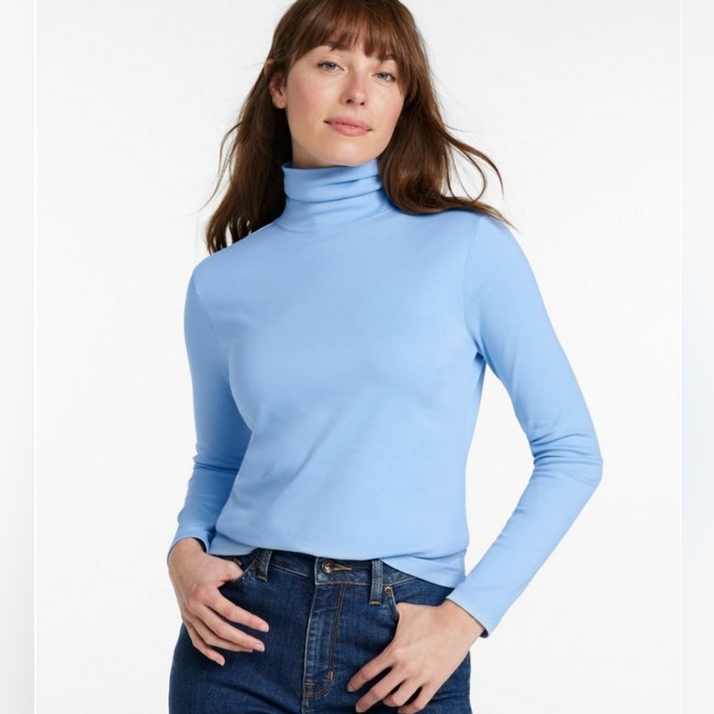 L.L. Bean Light Blue Women's Long Sleeve Turtleneck